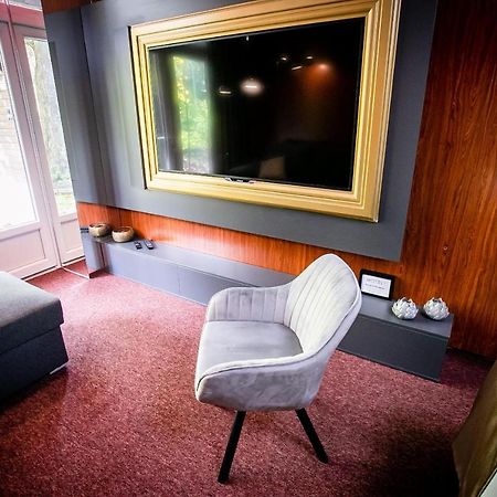 Motel1- A Megfizetheto Luxus! Dunaújváros Eksteriør bilde