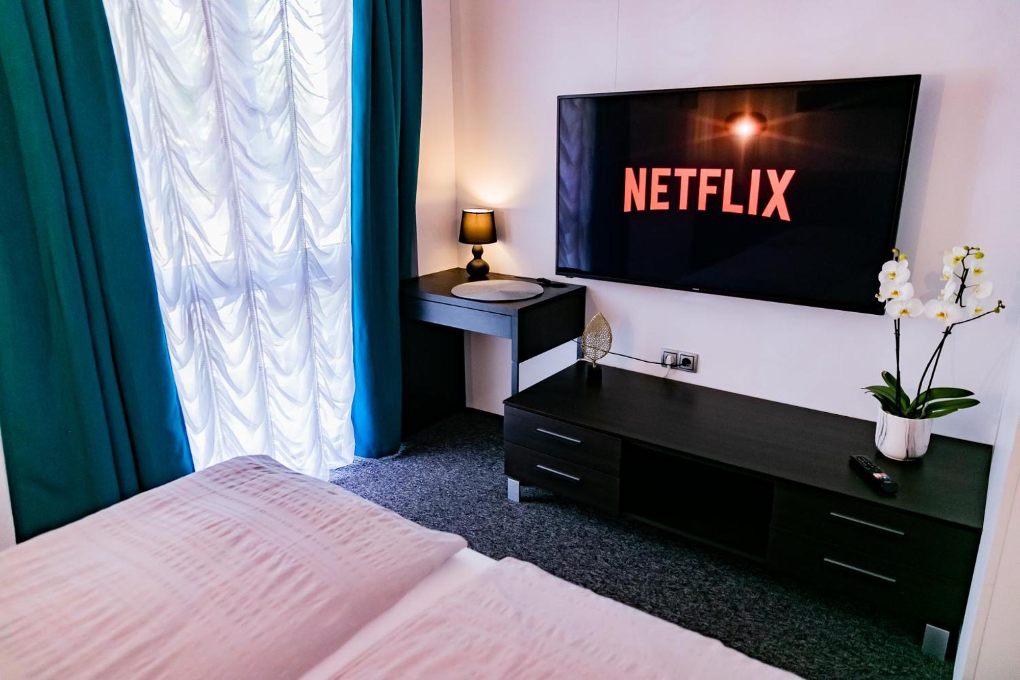 Motel1- A Megfizetheto Luxus! Dunaújváros Eksteriør bilde