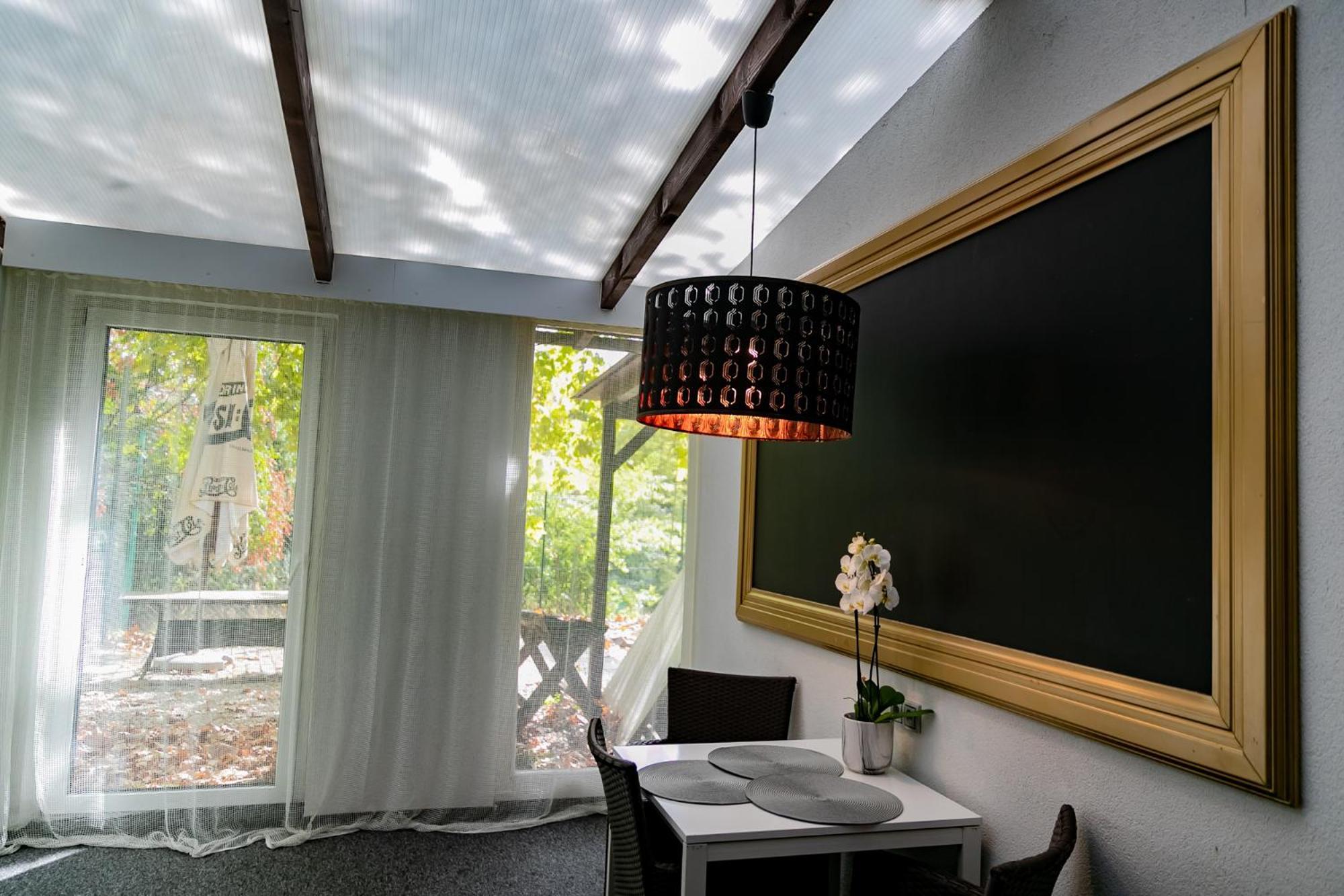 Motel1- A Megfizetheto Luxus! Dunaújváros Eksteriør bilde