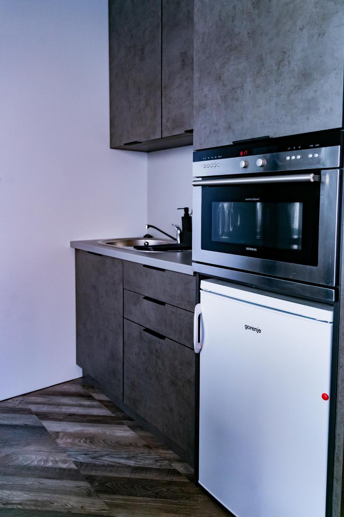 Motel1- A Megfizetheto Luxus! Dunaújváros Eksteriør bilde