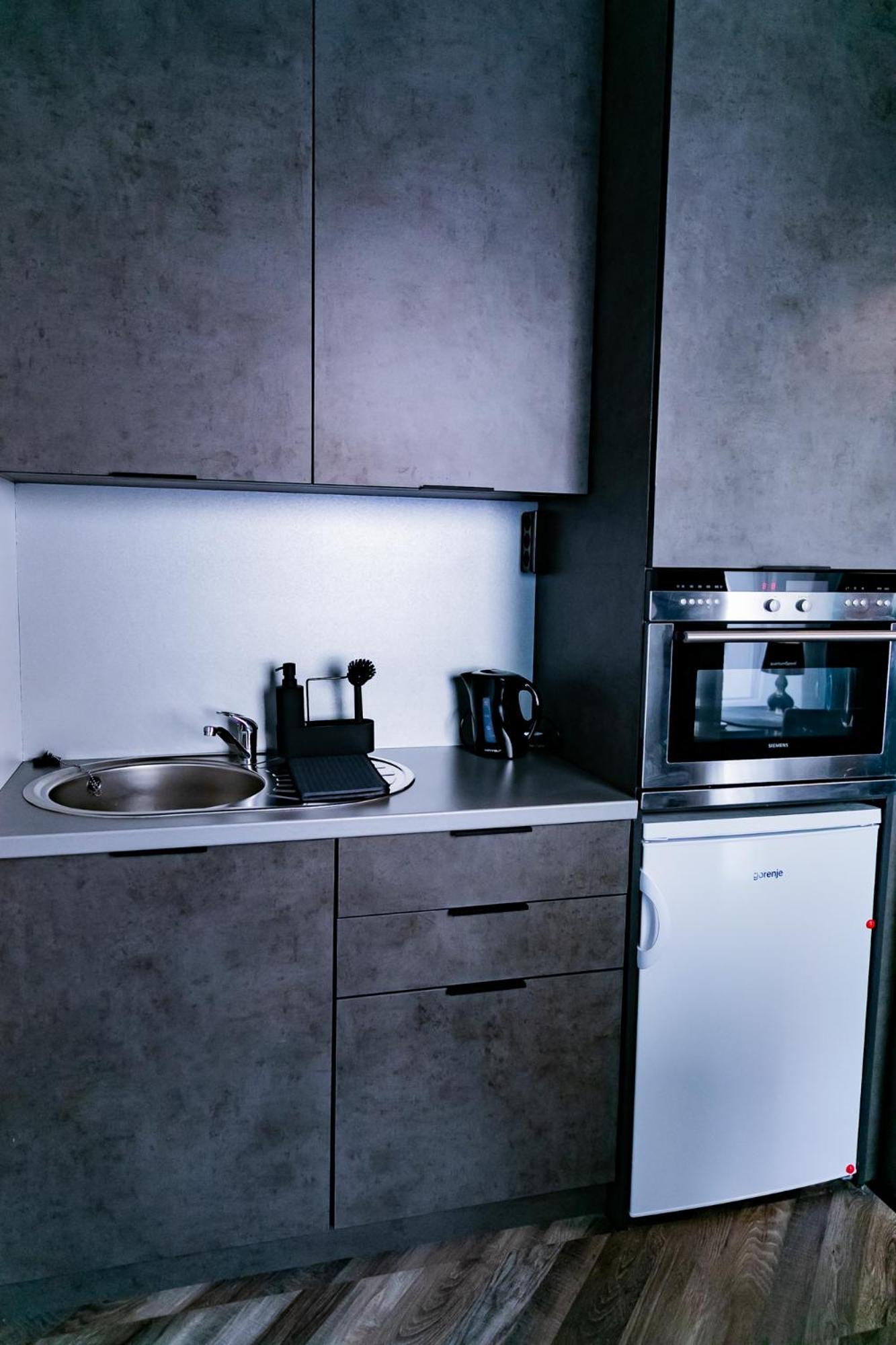 Motel1- A Megfizetheto Luxus! Dunaújváros Eksteriør bilde