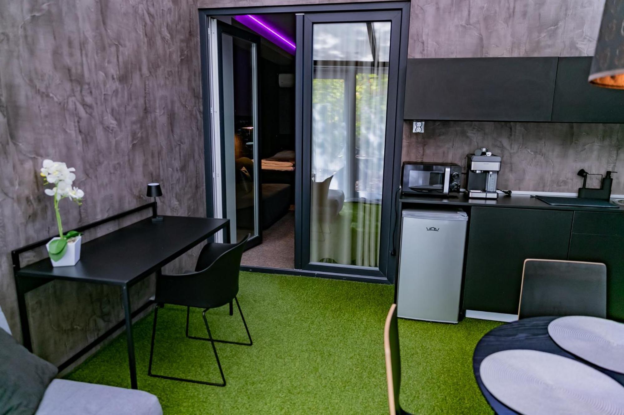 Motel1- A Megfizetheto Luxus! Dunaújváros Eksteriør bilde
