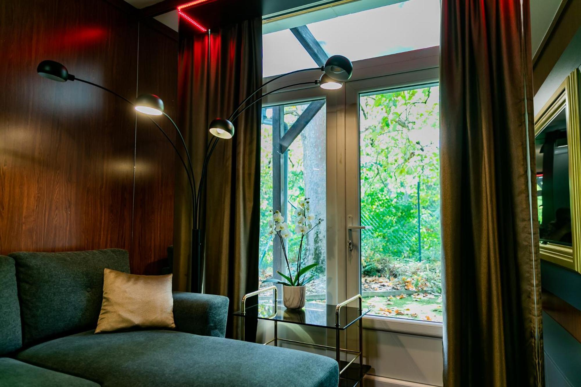 Motel1- A Megfizetheto Luxus! Dunaújváros Eksteriør bilde